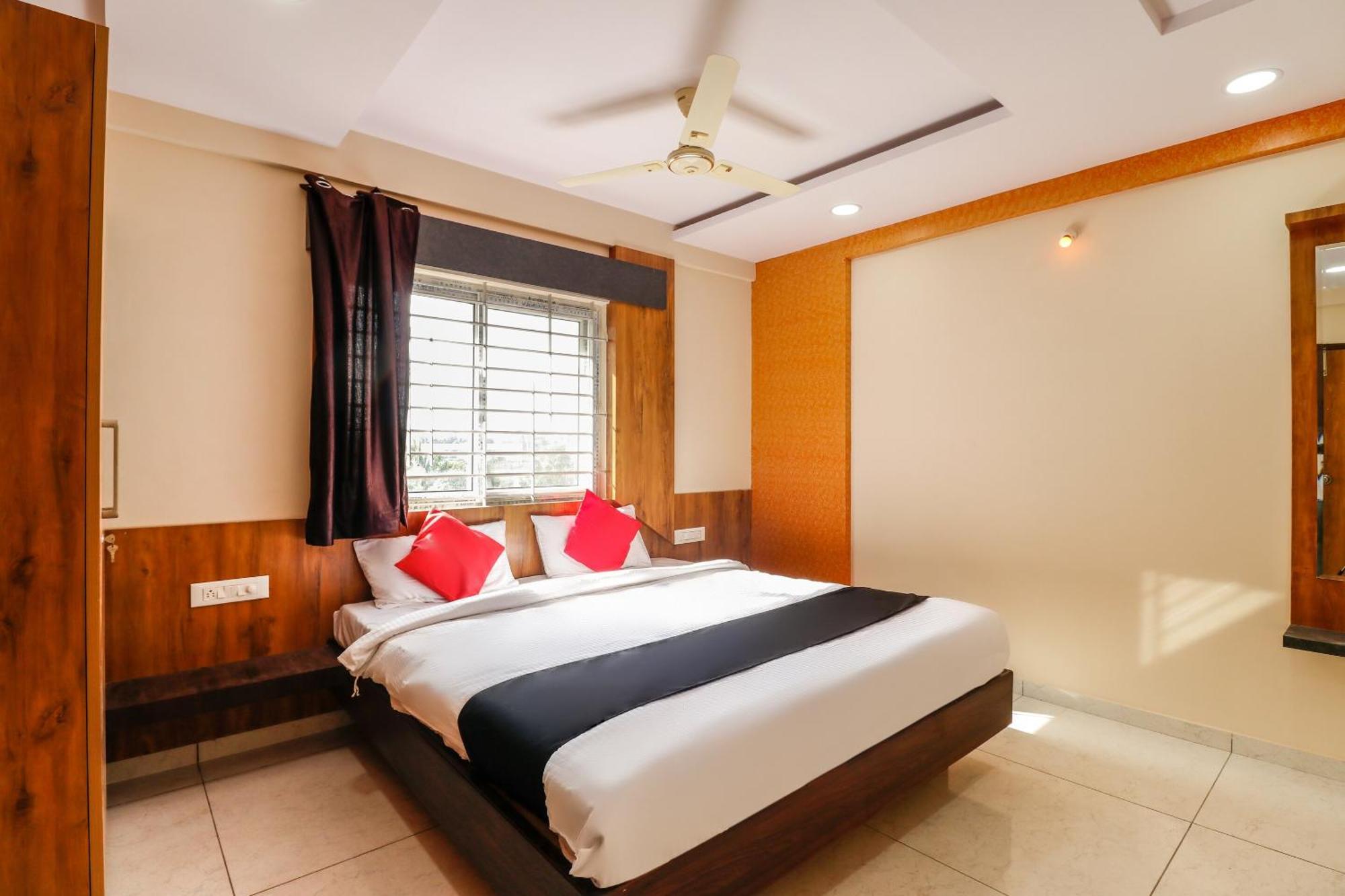 Capital O N R Residency Hotel Yelahanka Kültér fotó