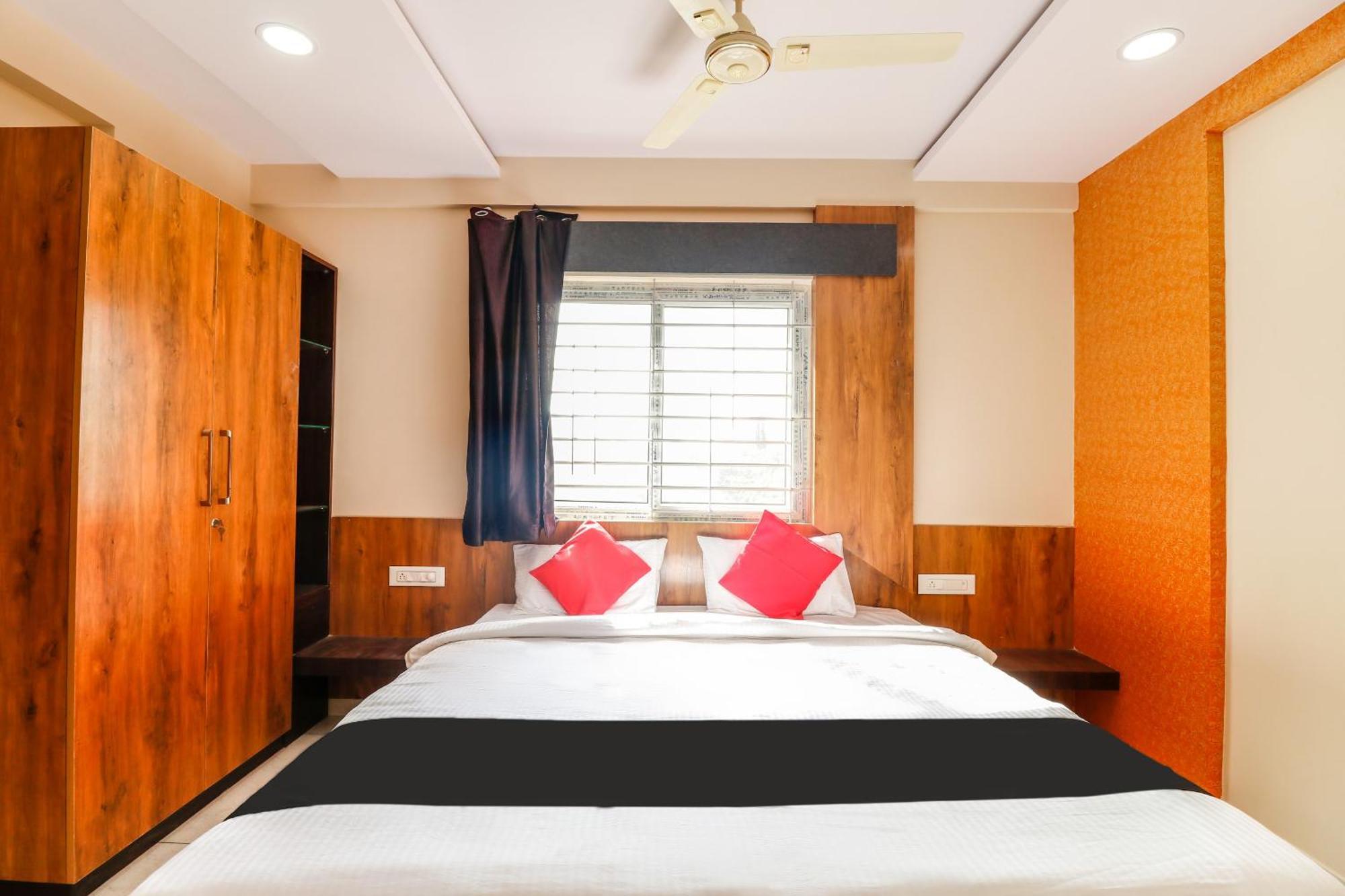 Capital O N R Residency Hotel Yelahanka Kültér fotó