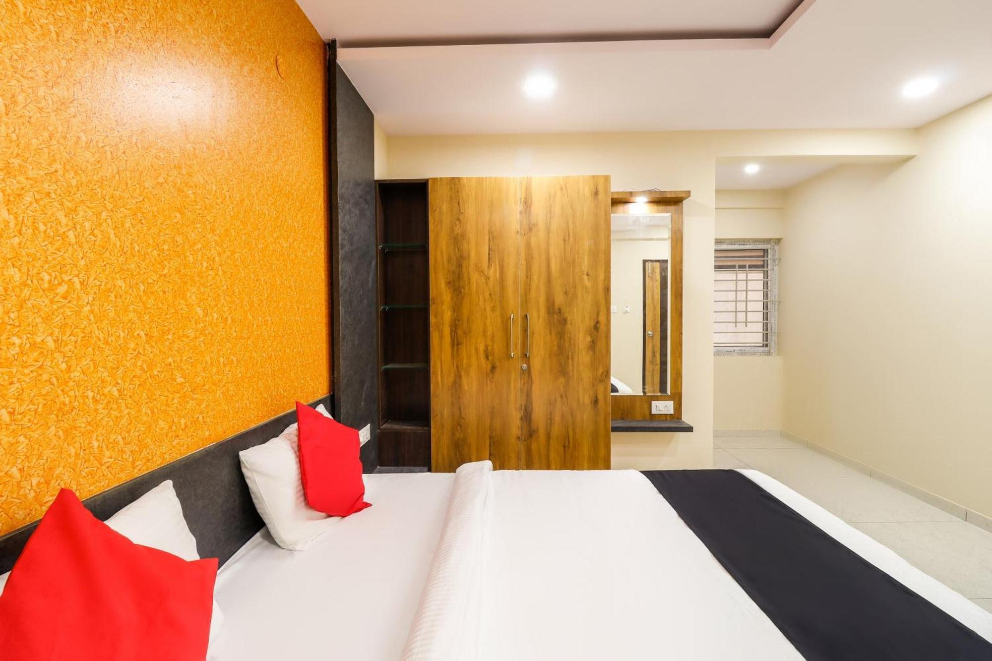 Capital O N R Residency Hotel Yelahanka Kültér fotó